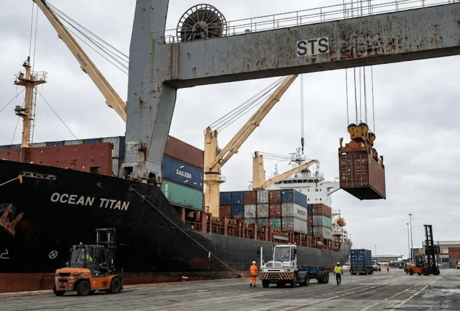 Росаккредитация получила новые полномочия по контролю за безопасностью товаров из стран ЕАЭС фото